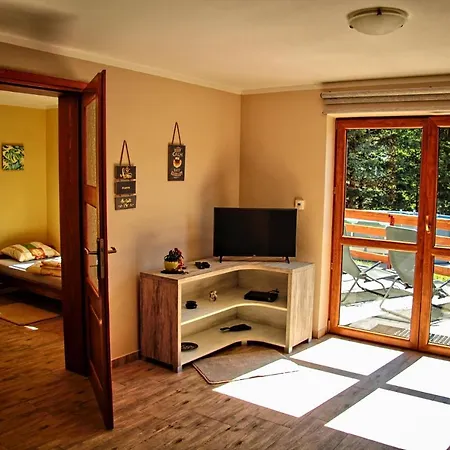 アパート Beskid ジキ