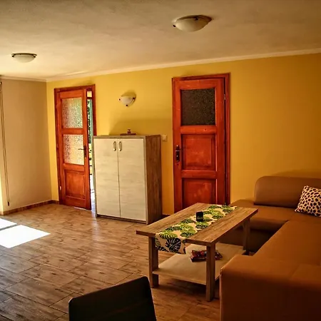 Beskid Apartment